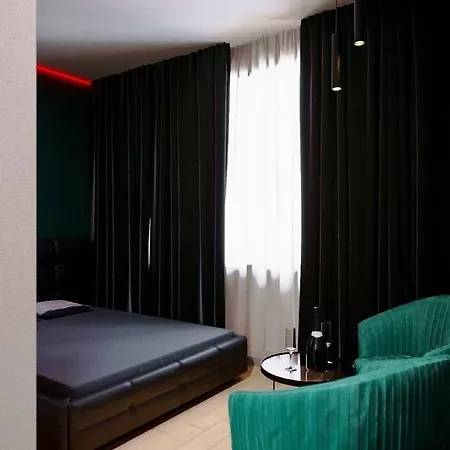 Relax Mini Jindrisska * פראג